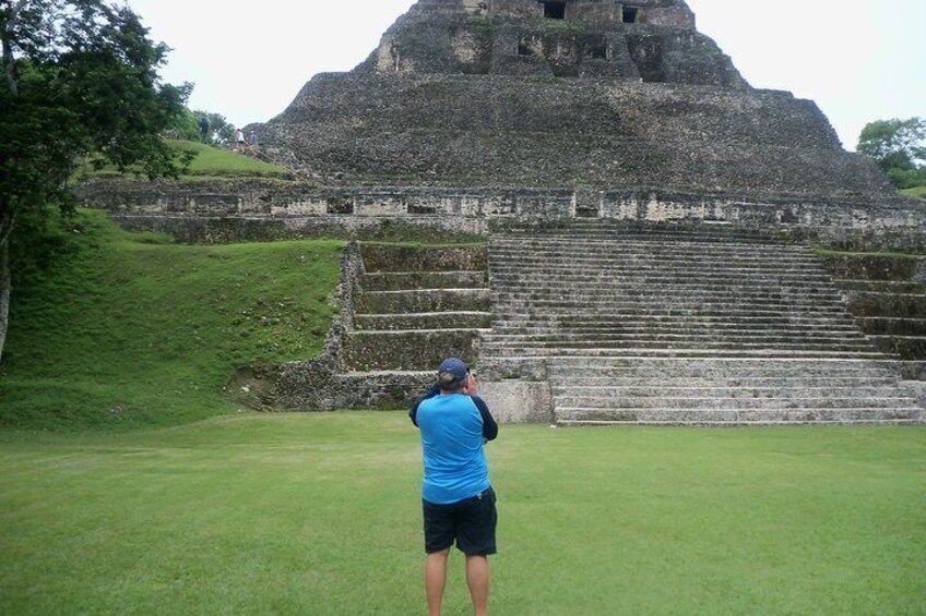 Private Tour : Xunantunich Cave Tubing and Zip line from Ambergris caye