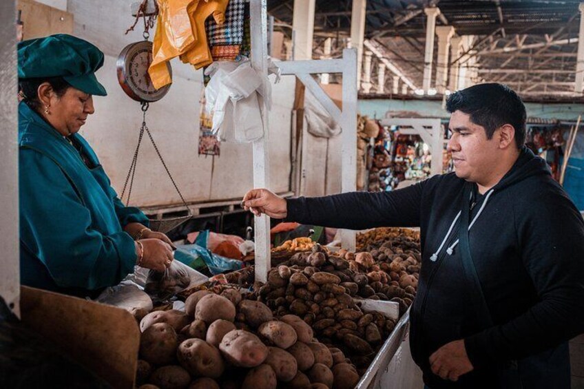 Potatoes, a world-wide staple food, originate from present-day southern Peru and were domesticated approximately 7,000–10,000 years ago.