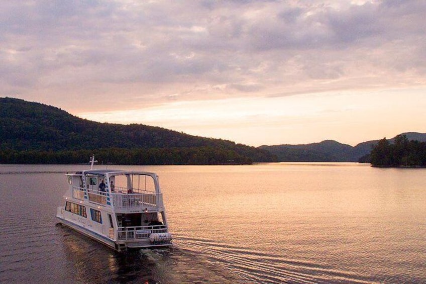 Lake Tremblant Cruise