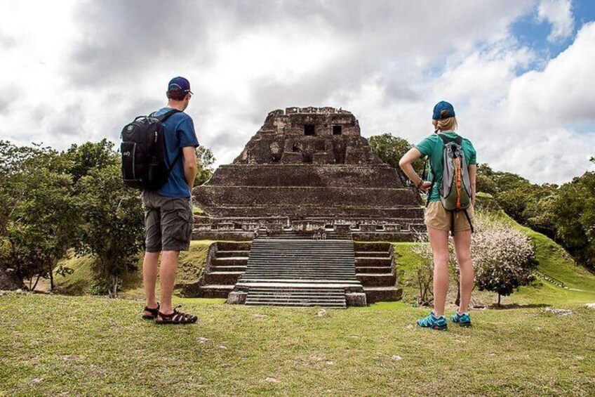 Private Xunantunich Mayan Ruin Tour from Belize City