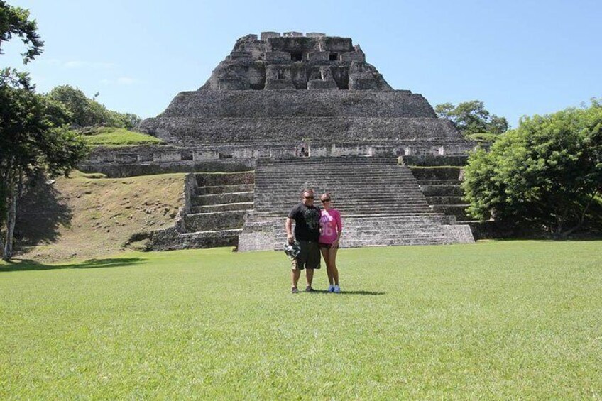 Private Xunantunich Mayan Ruin Tour from Belize City