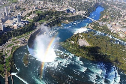Stora helikopterturen till Niagarafallen