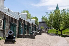 Old Quebec City Food Tour