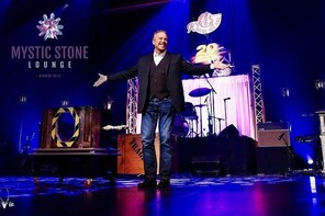 Edward Stone's Mind Trix Show : a mix of Magic and Mentalism