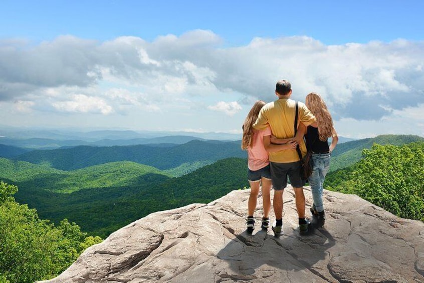 Take a Guided Tour of the best Blue Ridge Parkway Hikes and Waterfalls!
