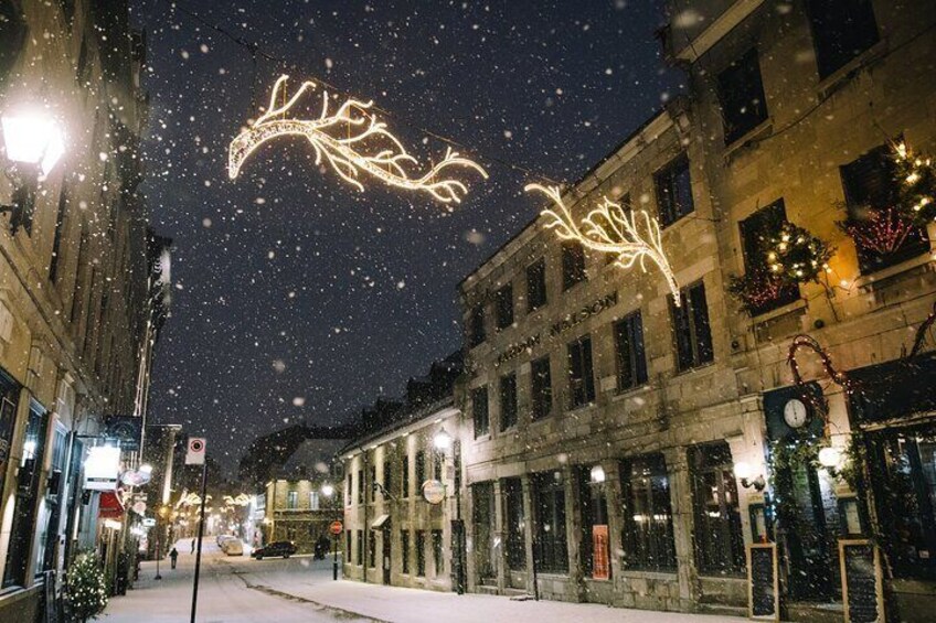 Christmas Walking Tour in Old Montreal