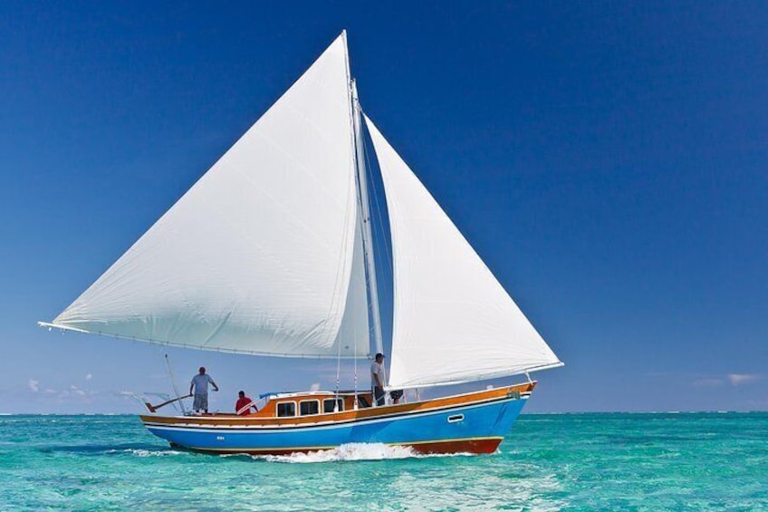 Sirena Azul 40" Sailboat