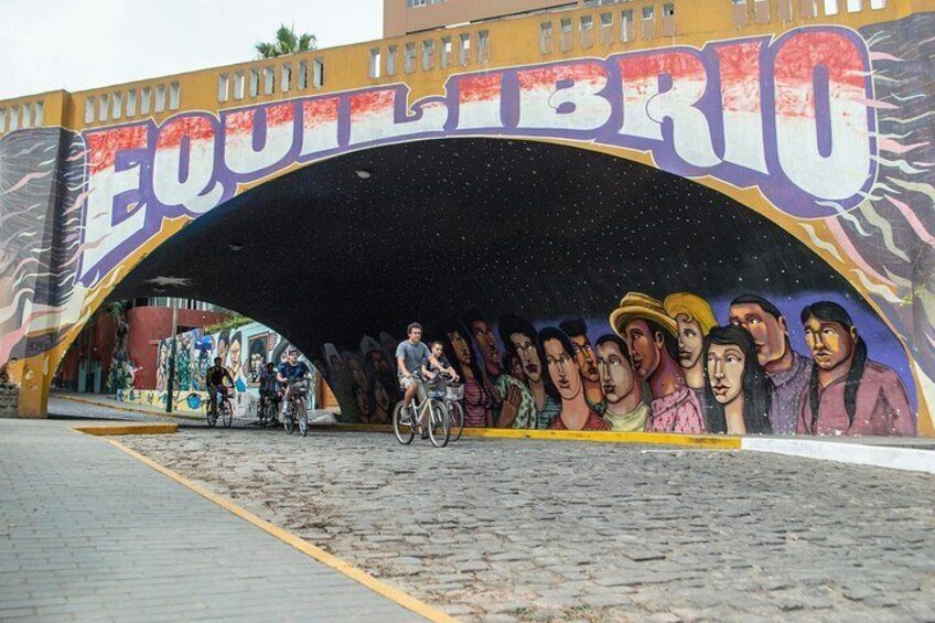Lima Bike Tour on Miraflores and Barranco Bay