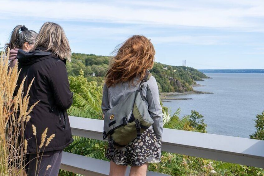 Guided E-bike Tour with Tastings on Ile d'Orleans