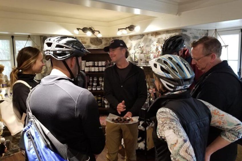 Guided E-bike Tour with Tastings on Ile d'Orleans
