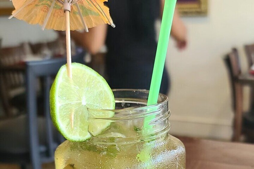 You don't have to be Cuban to love mojitos, and we definitely know the best spots in the city to get them.