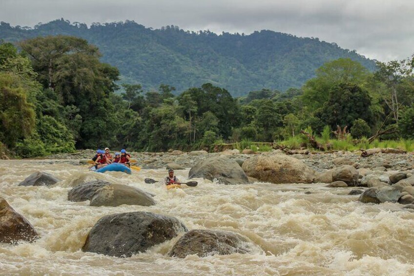 Whitewater Rafting Naranjo River from Manuel Antonio Class III-IV