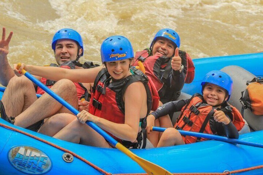 Whitewater Rafting Naranjo River from Manuel Antonio Class III-IV