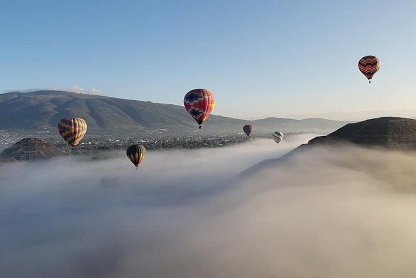 Teotihuacan Hot Air Balloon Ride with Optional Bike or Walking Tour