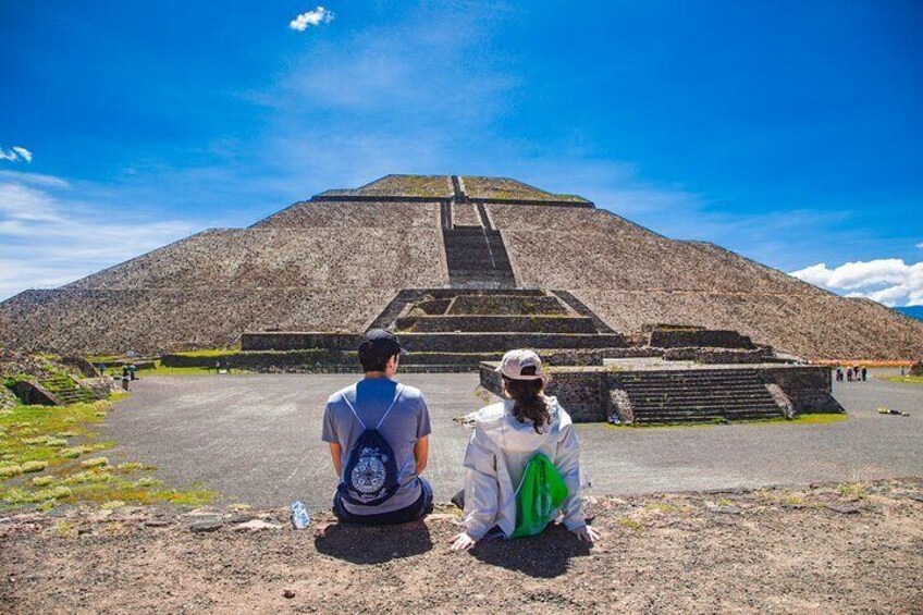 Teotihuacan Hot Air Balloon Ride with Optional Bike or Walking Tour