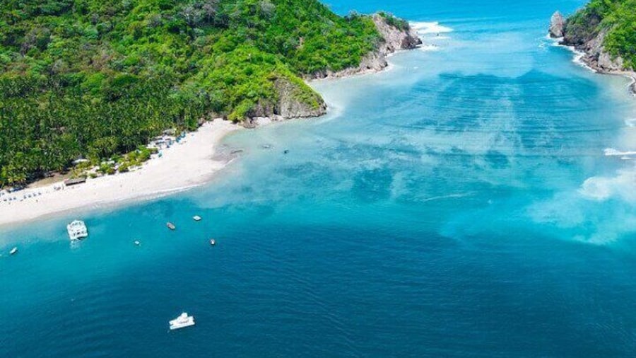 Full-Day Tortuga Island Cruise from San Jose