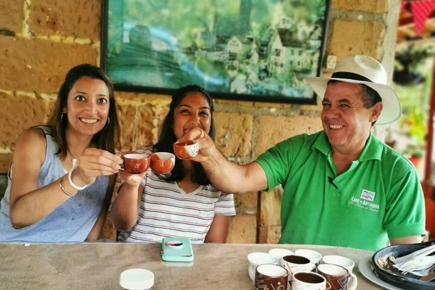 Guatape Rock & Colorful Town & Coffee Farm Experience : The Best Private Tour