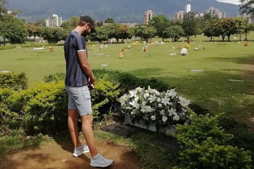 Private Half-Day Pablo Escobar Godfather Tour in Medellin