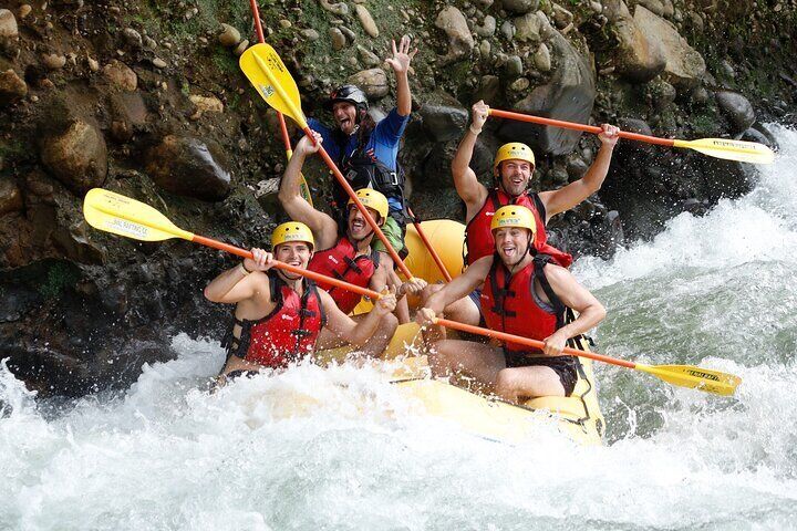 Sarapiqui River Extreme White Water Rafting Class IV