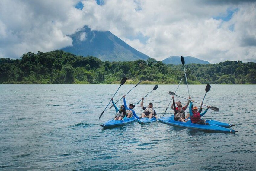 Kayak Lake Arenal (1)