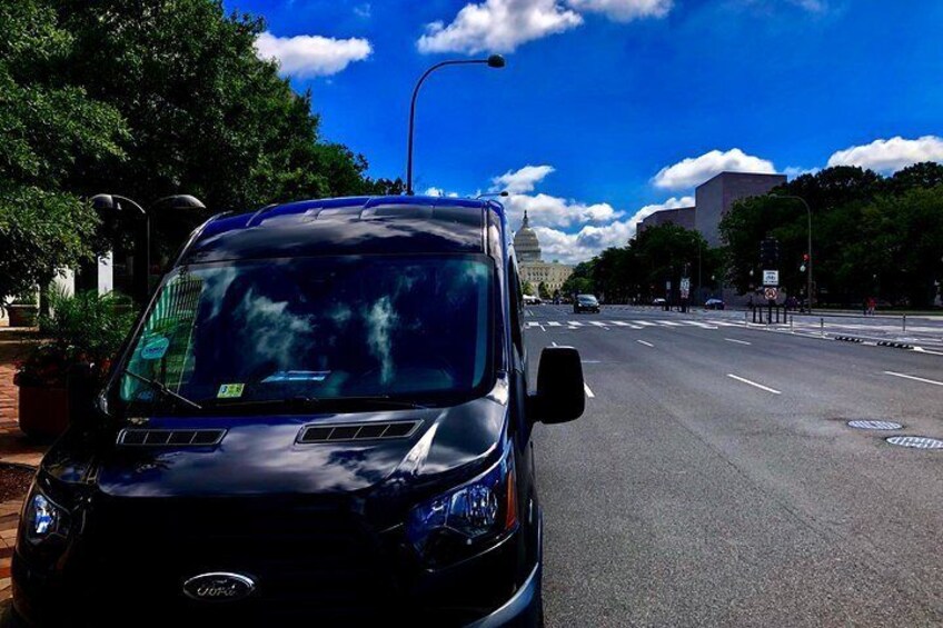 Washington DC City Guided Tour in Private Luxury Vehicle