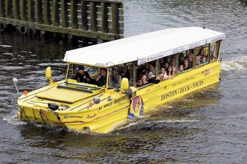 Boston Duck Boat Sightseeing City Tour with Cruise Along Charles River