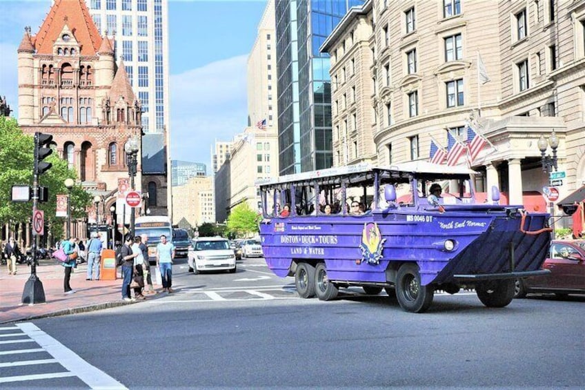 Boston Duck Boat Sightseeing City Tour with Cruise Along Charles River