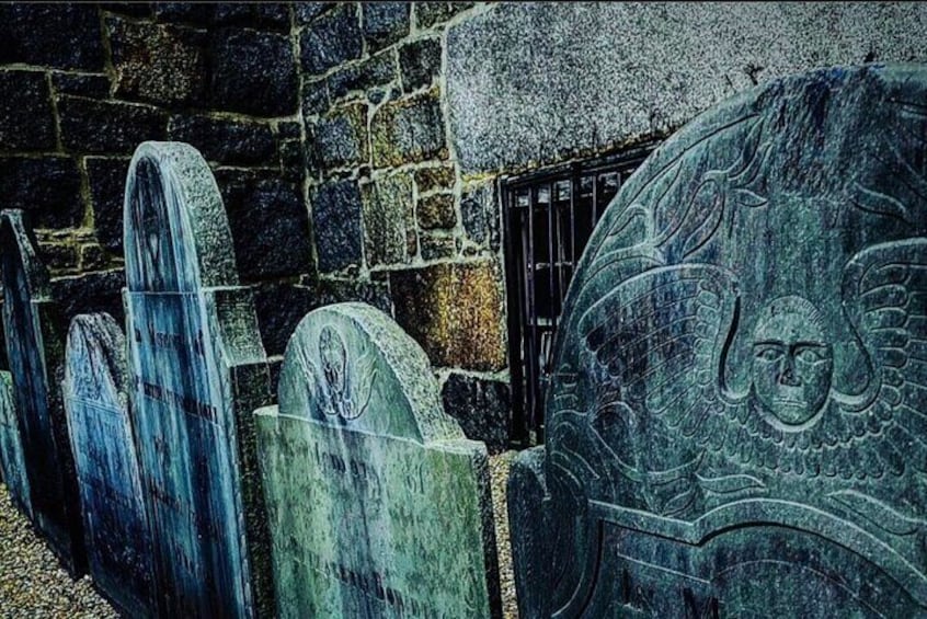 See the Cemeteries of Salem!