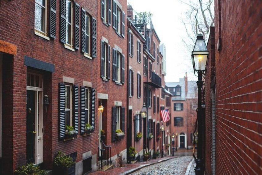 Walking Tour of The Freedom Trail plus Beacon Hill to Copley Square & Back Bay
