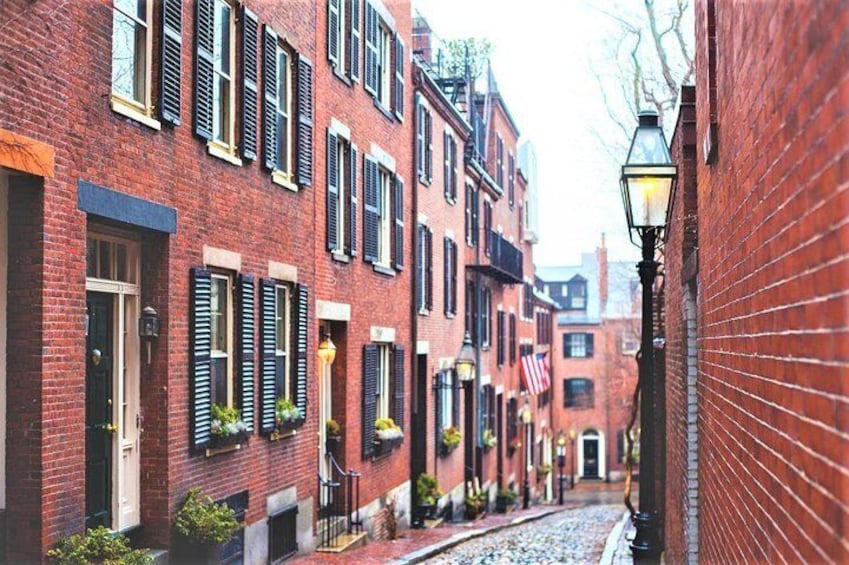 Walking Tour of The Freedom Trail plus Beacon Hill to Copley Square & Back Bay