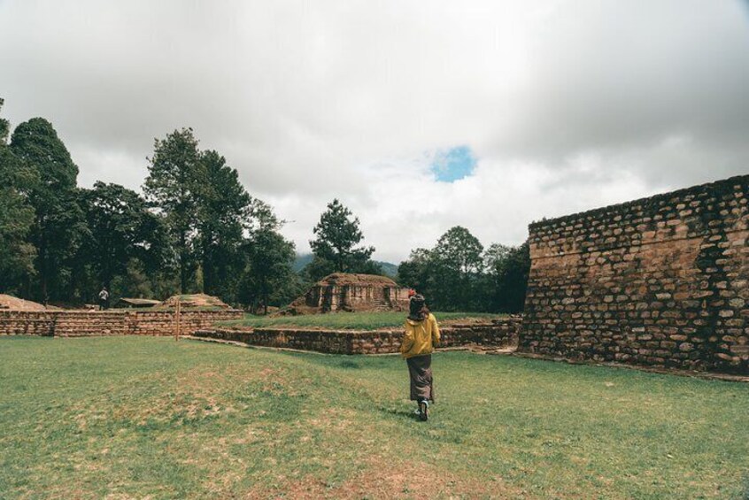 Iximché Ruins and Antigua City Tour