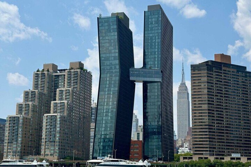 Manhattan Architecture Yacht Cruise