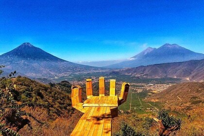 Hoobitenango y Altamira desde Antigua Guatemala