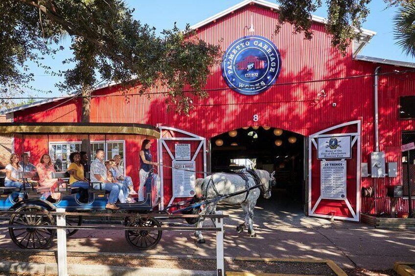 Daytime Horse-Drawn Carriage Sightseeing Tour of Historic Charleston