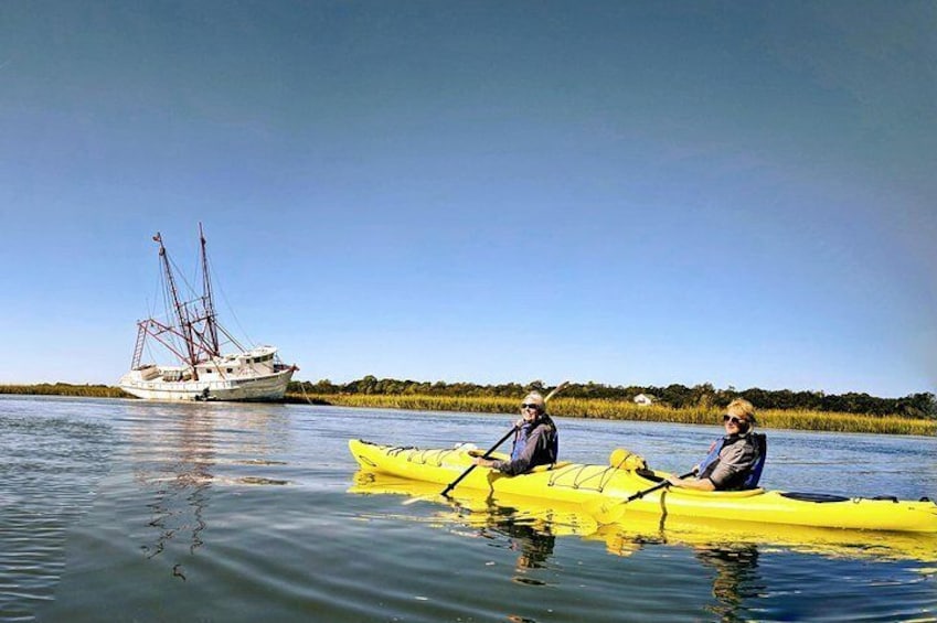 2-Hour Guided Kayaking Eco Tour in Charleston