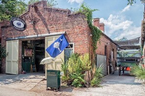 1-Hour Guided Carriage Tour of Charleston's Historic District