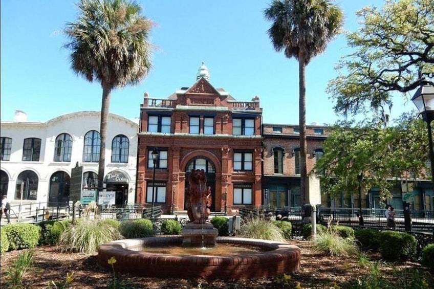 Historic Homes of Savannah Guided Walking Tour