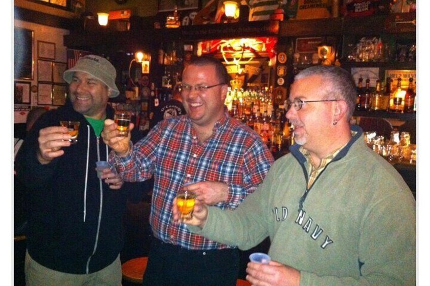 90 Minute Historic Savannah Walking Haunted Bar Pub Crawl