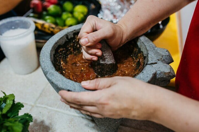 Salsa making
Instagram & FaceBook: CookinPlaya
