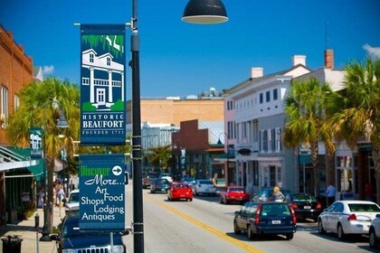 Complete History and Film Walking Tour of Beaufort