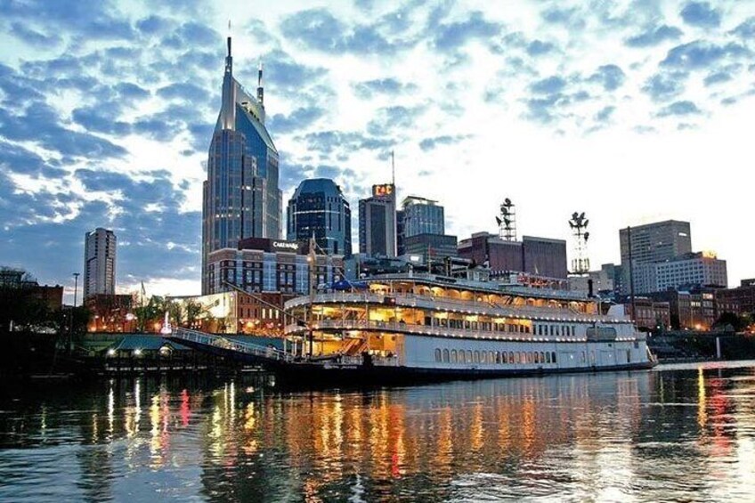 General Jackson Showboat Lunch or Dinner Cruise in Nashville