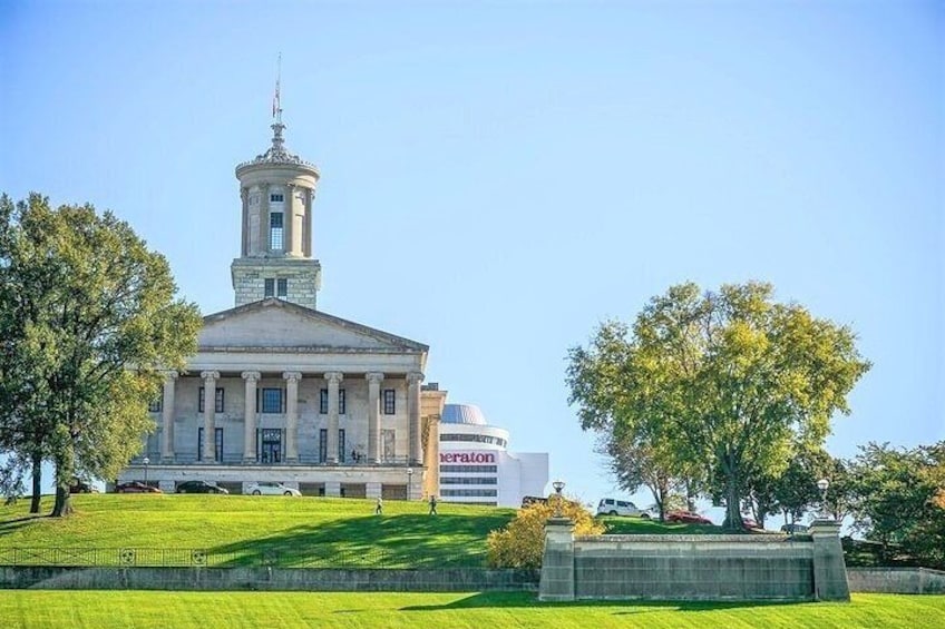 Discover Nashville City Tour with Entry to Ryman & Country Music Hall of Fame