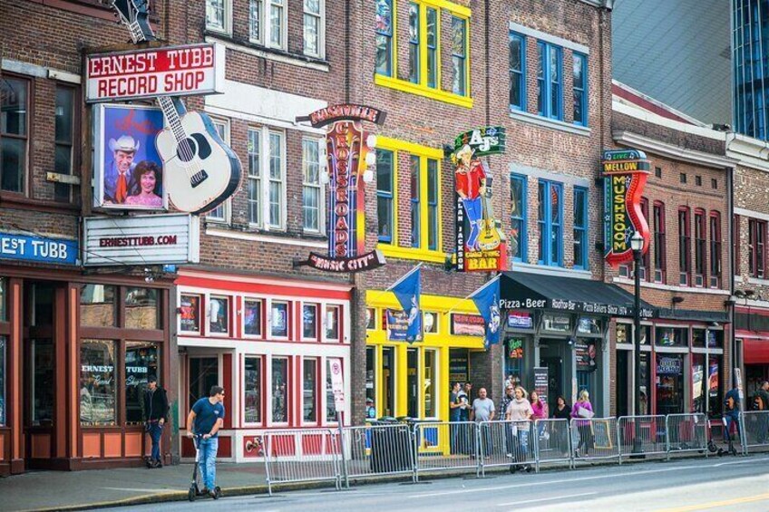 Music City Food & Sightseeing Walking Tour