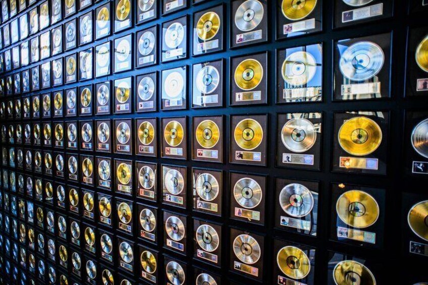 VIP Songwriter Series Performance & Country Music Hall of Fame Combo