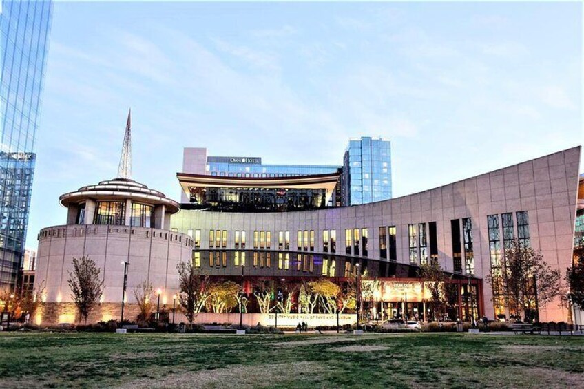VIP Songwriter Series Performance & Country Music Hall of Fame Combo