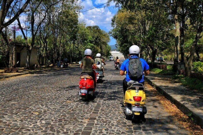 Vespa Tour
