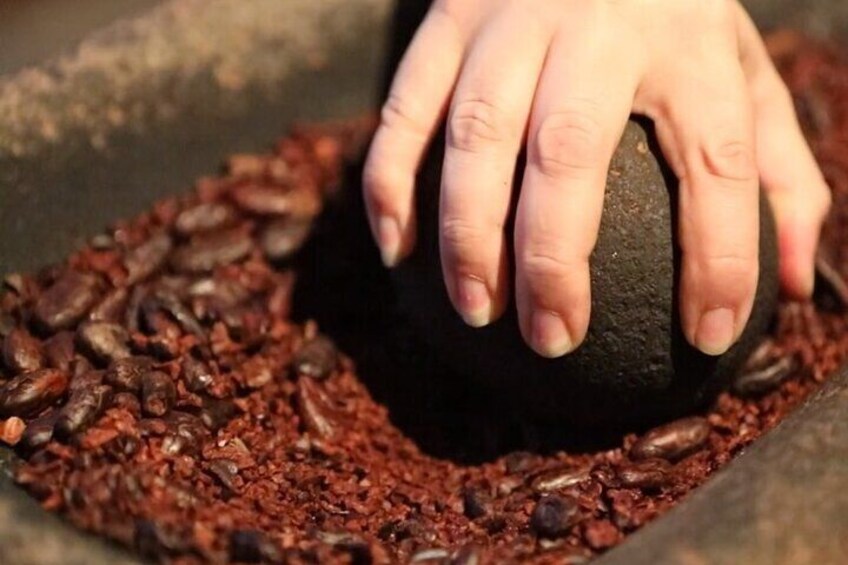 grinding cocoa beans