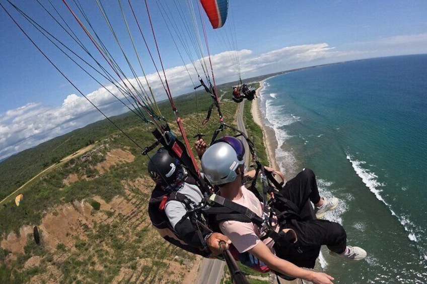 Ecuador Paragliding Montañita