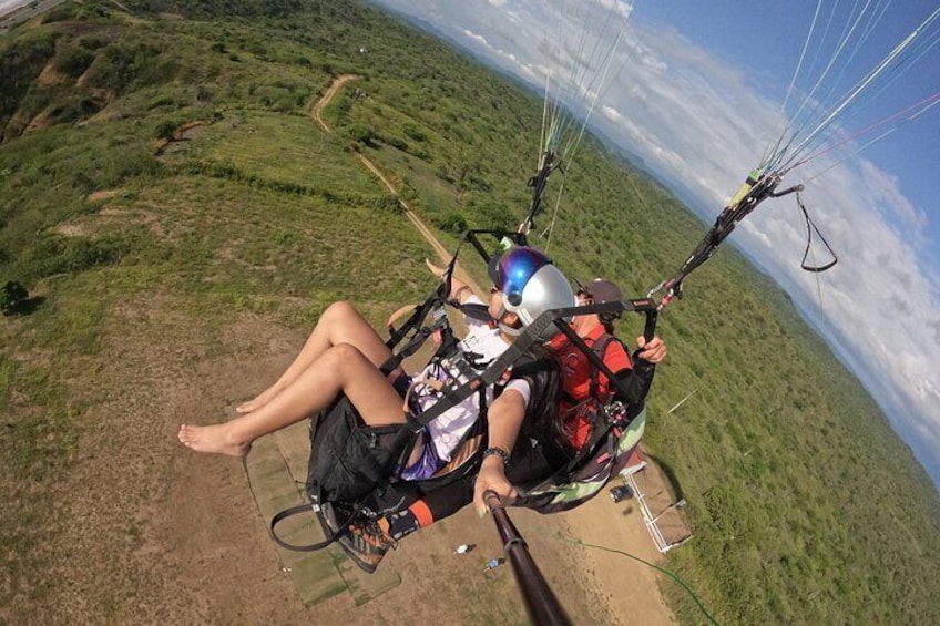 Ecuador Paragliding Montañita