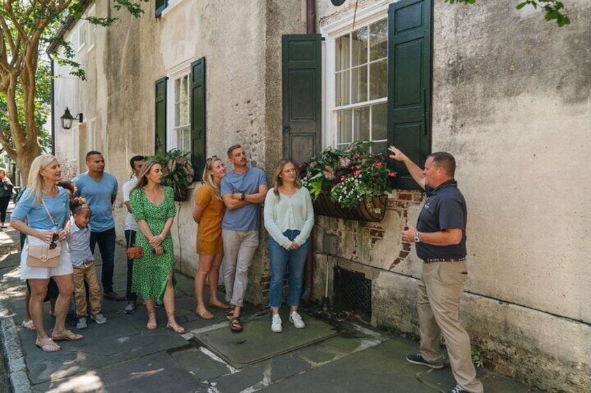 Historic Charleston Walking Tour: Rainbow Row, Churches, and More